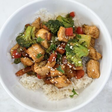 easy and flavorful chicken and vegetable stir fry