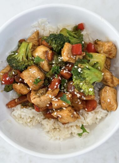 easy and flavorful chicken and vegetable stir fry