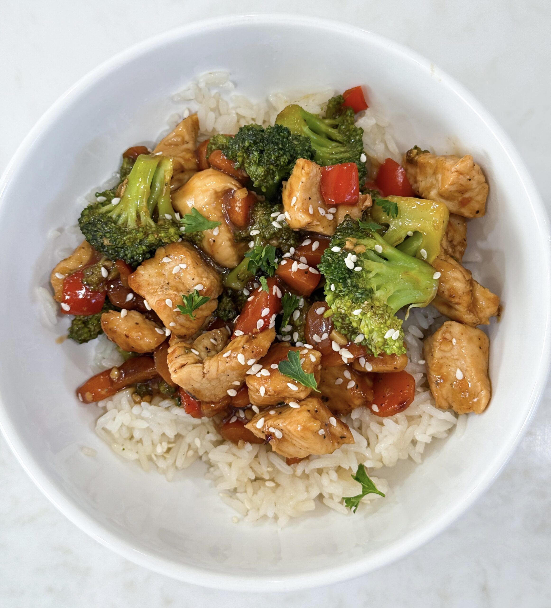 easy and flavorful chicken and vegetable stir fry