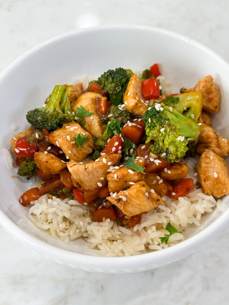 easy and flavorful chicken and vegetable stir fry