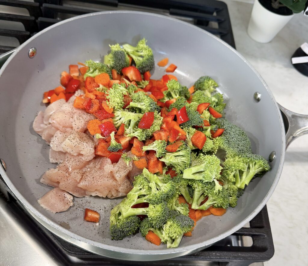 easy and flavorful chicken and vegetable stir fry