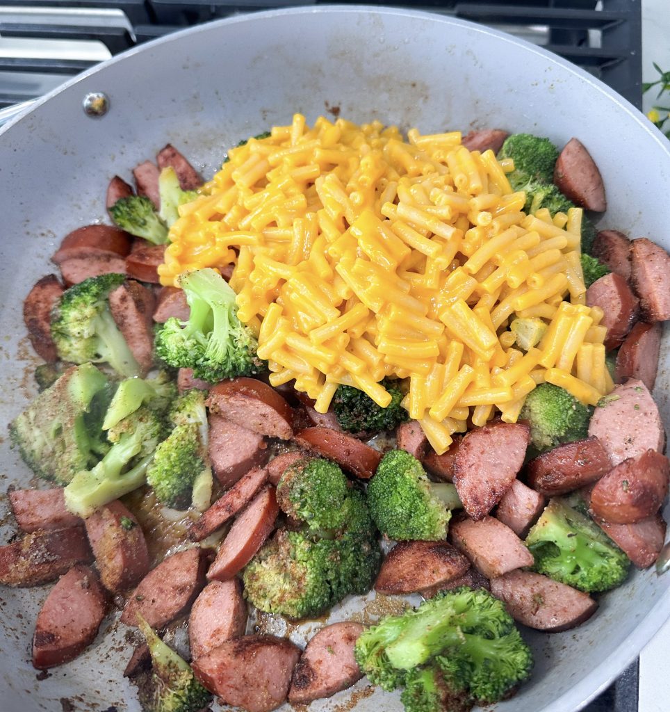 smoked sausage mac and cheese