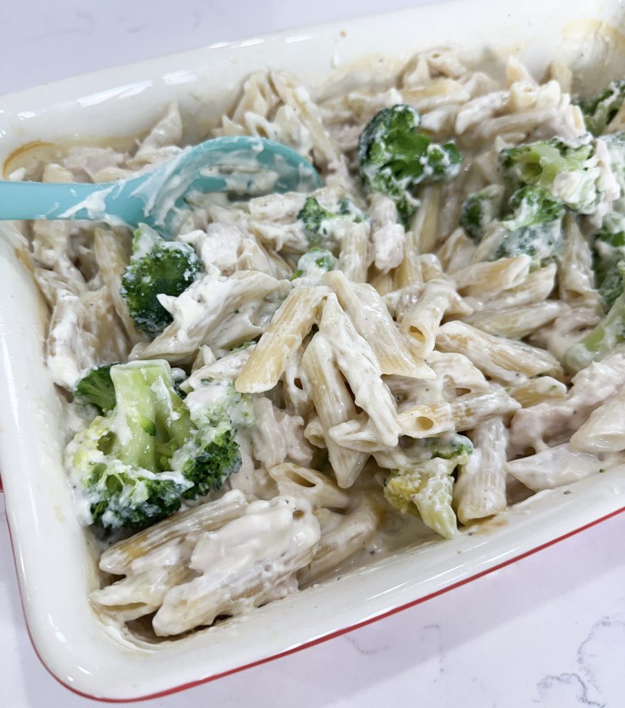 Dump and go garlic chicken pasta casserole