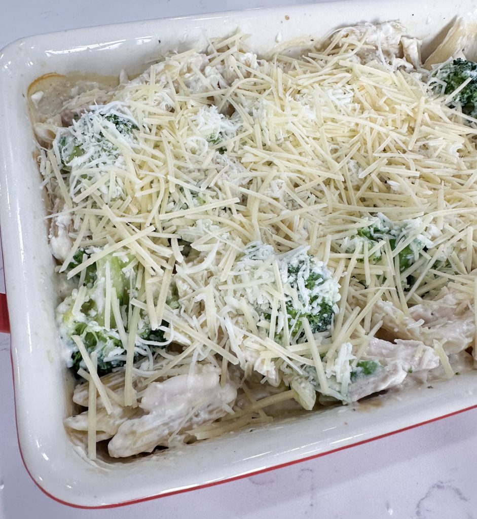 Dump and go garlic chicken pasta casserole