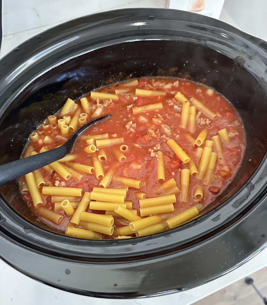 slow cooker baked ziti