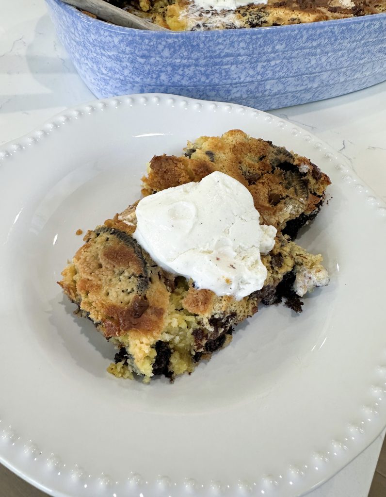 oreo dump cake