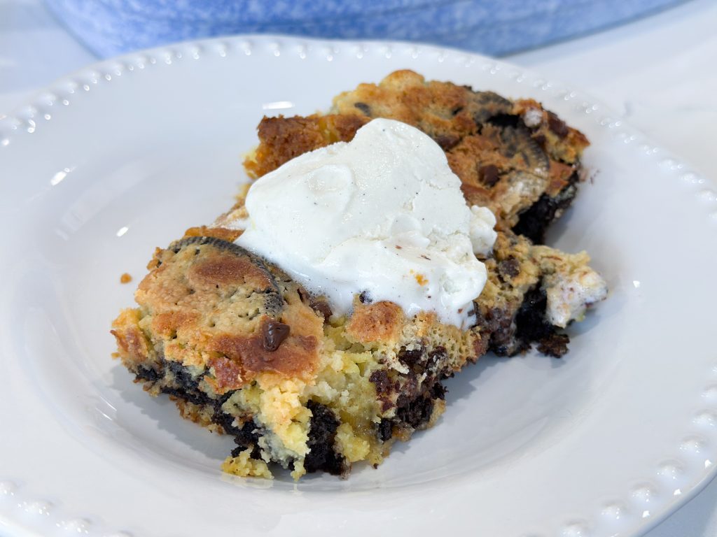 oreo dump cake