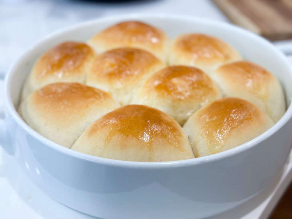 easy homemade one-hour dinner rolls