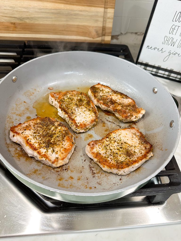 Easy Pork Chops and Gravy