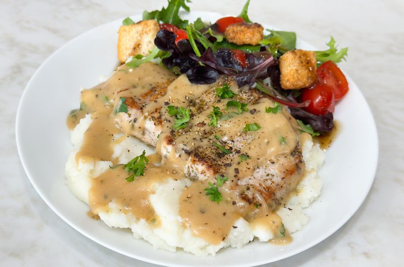 Easy Pork Chops and Gravy