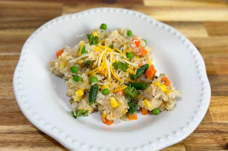 easy slow cooker chicken, vegetables, and rice