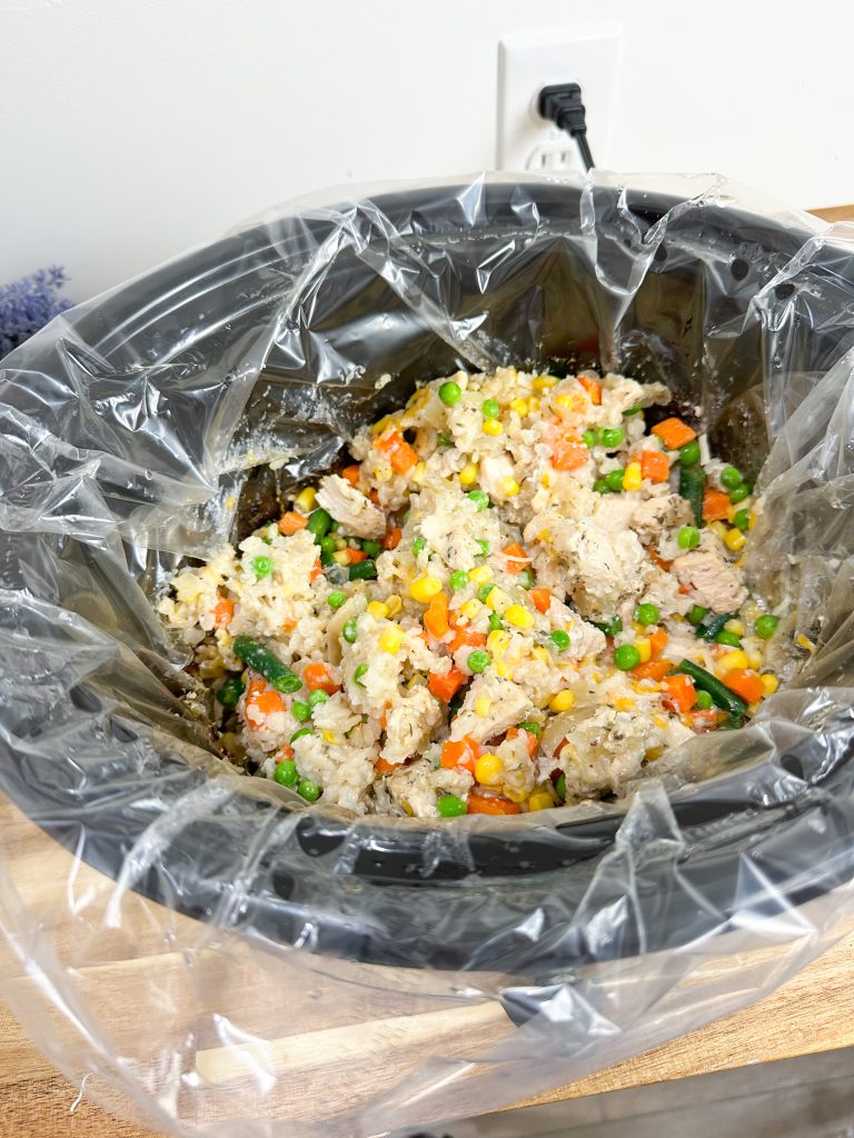 easy slow cooker chicken, vegetables, and rice